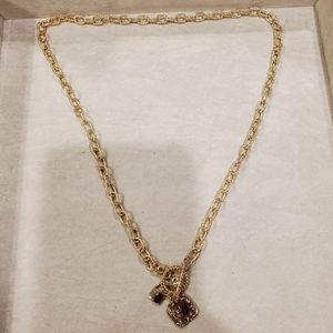2/$30 Necklace🔥🔥HOST PICK🔥🔥 gold metal with toggle closure. New without tags